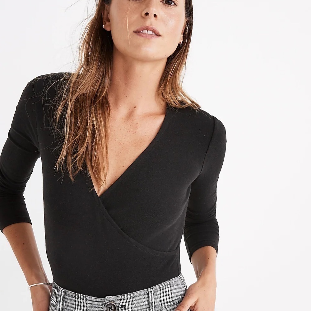 Five star reviews, sold out Madewell faux wrap bodysuit size small